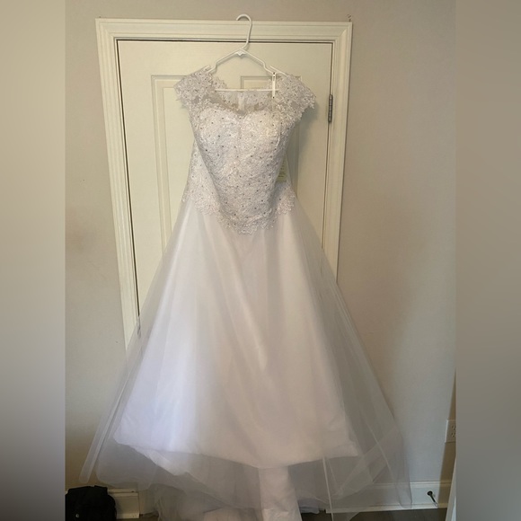 Amazon Dresses Wedding Dress Never Worn Smoke Free And Animal Free
